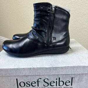 Josef Seibel genuine leather ankle boots black color size EU 36 size US 5 5.5
